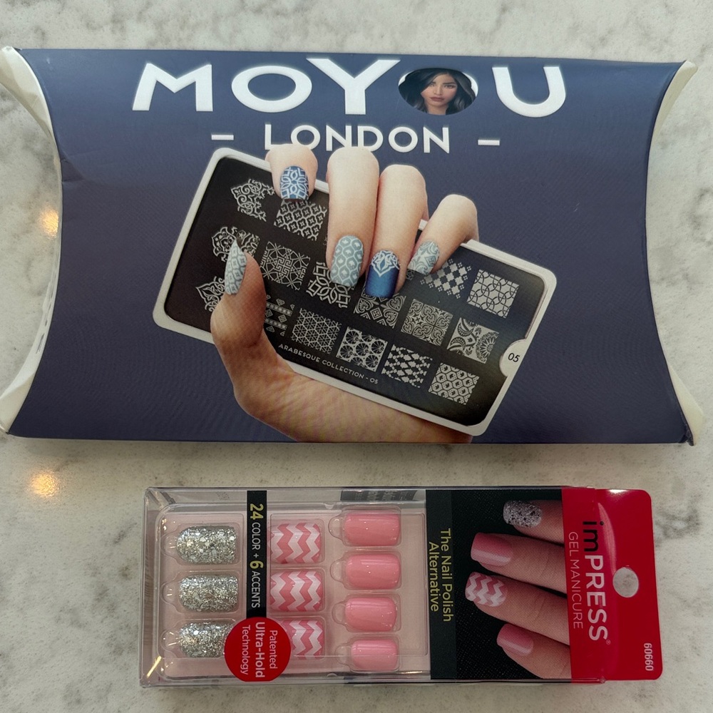 (Unused) imPRESS Gel Manicure Set with Pink and White Nails
